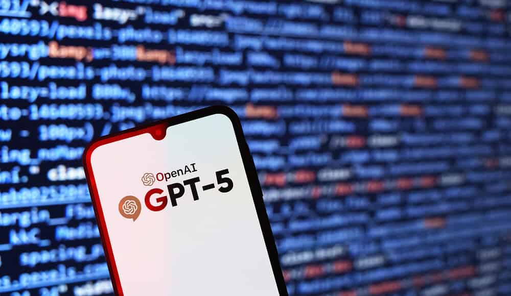 Uno smartphone con la scritta 